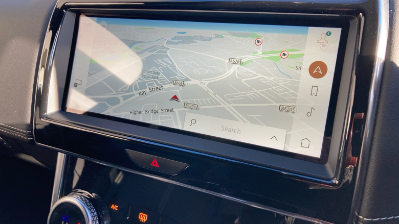 Jaguar XE 2.0 D200 R-Dynamic SE 4dr Auto Diesel Saloon